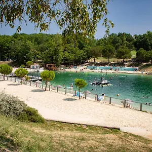 Terres De France - Les Hameaux Des Lacs 2*, Monclar-de-Quercy France